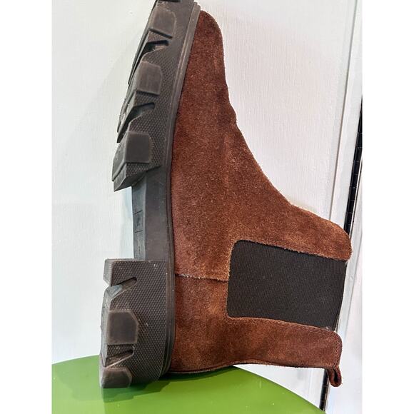Urban‎ Outfitters Suede Brown Chelsea Boots Men’s Size 8 main image 10